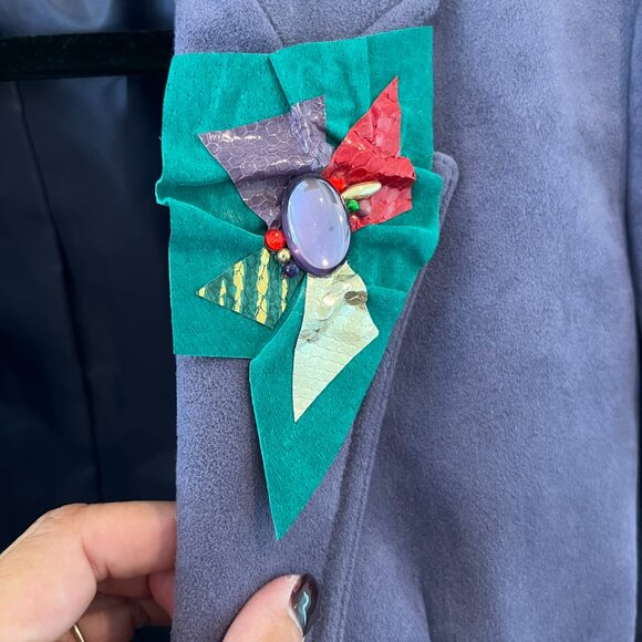 Vintage 80's purple UltraSuede Blazer w Iconic Suede Brooch sz 4 - Picture 3 of 8